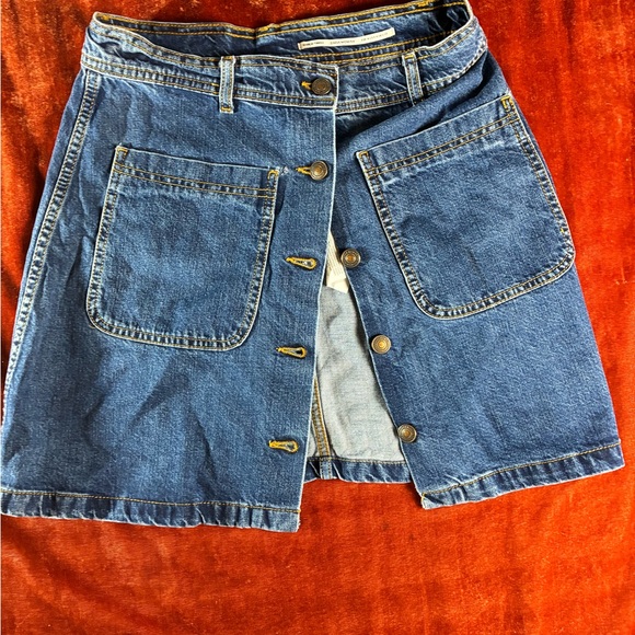 Zara Blue Denim Button-Front Skirt with Contrast Stitching - Picture 3 of 5